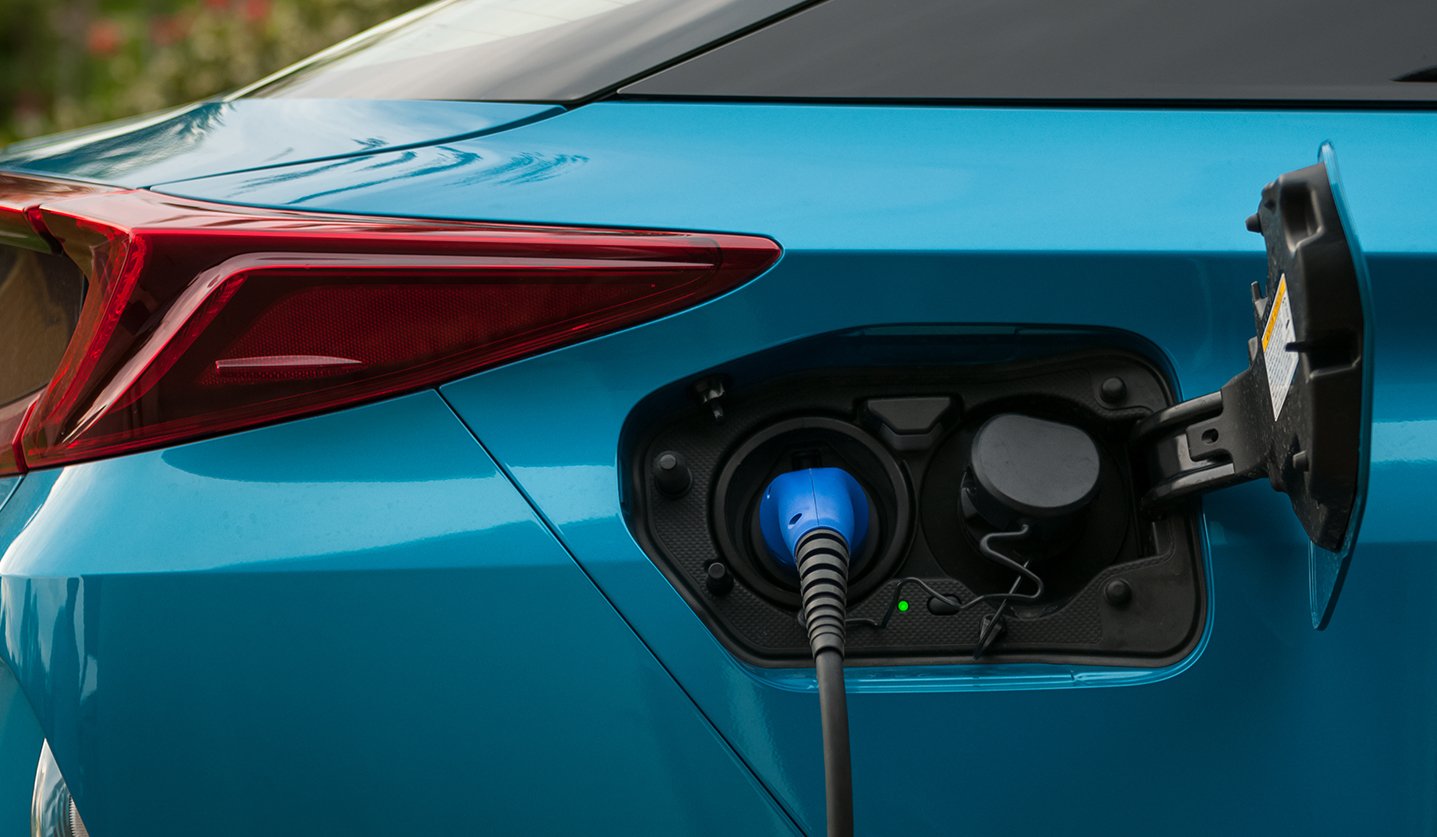 Servizio auto ibride ed elettriche